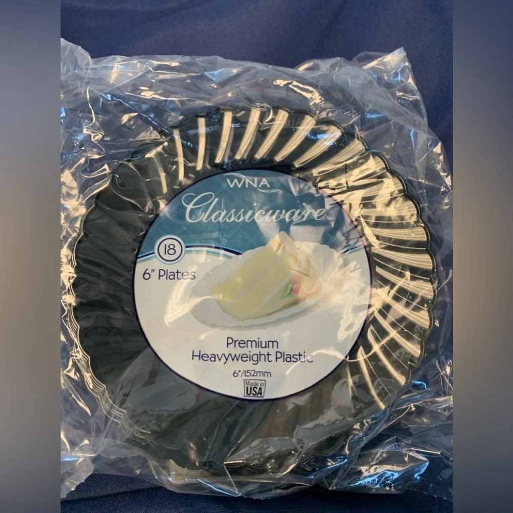 NWT Dessert Plates, 6” Black and clear color. 6 pks